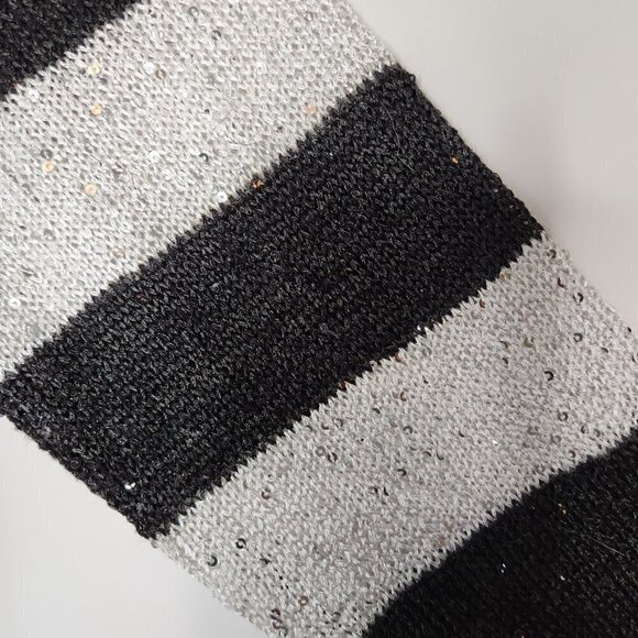 Lulu-B Black & White Sequin Knit Sweater - Picture 4 of 5